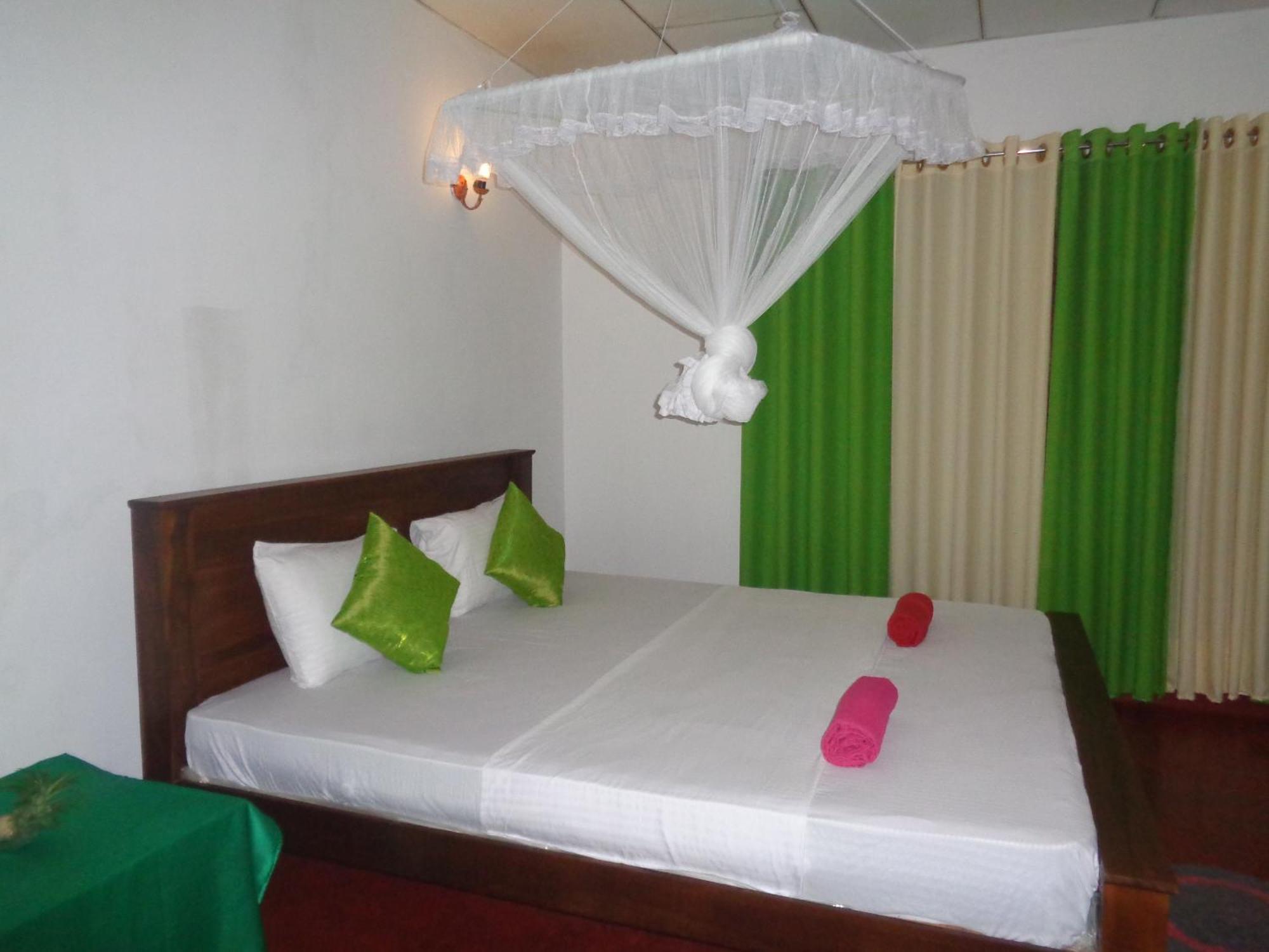 Green Valley Home Stay Talpe Εξωτερικό φωτογραφία